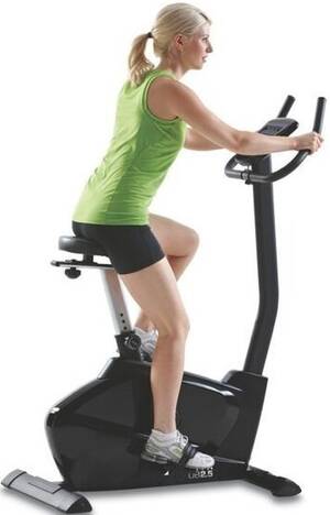 vetverlies-vrouw-fitness-fiets