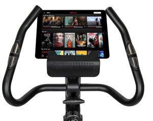 hometrainer_tablet_netflix