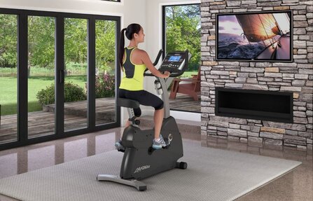 life_fitness_hometrainers_thuis